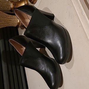 US 8 Geox Respira Ankle Boot Heels | Black Genuine LEATHER, NWT